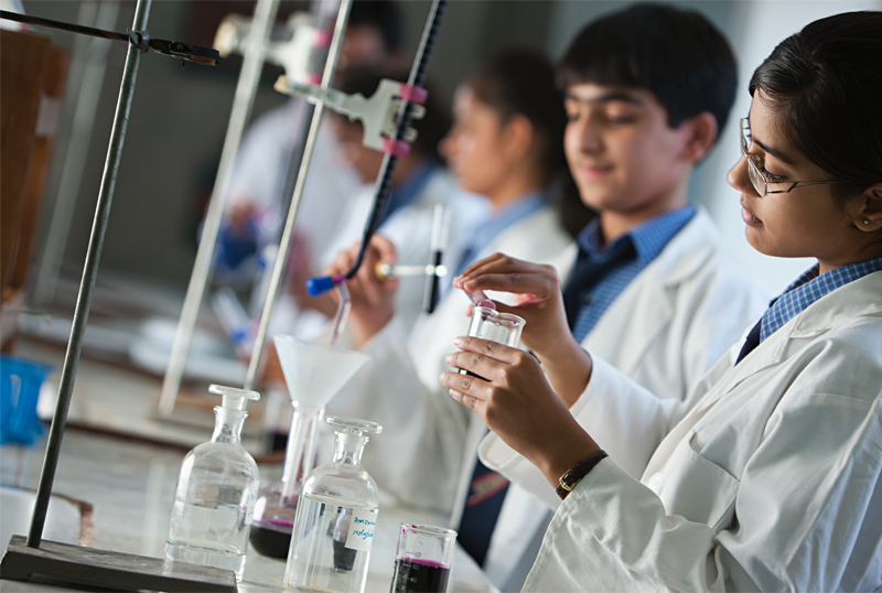 Science Lab in Richmondd Global School in Delhi